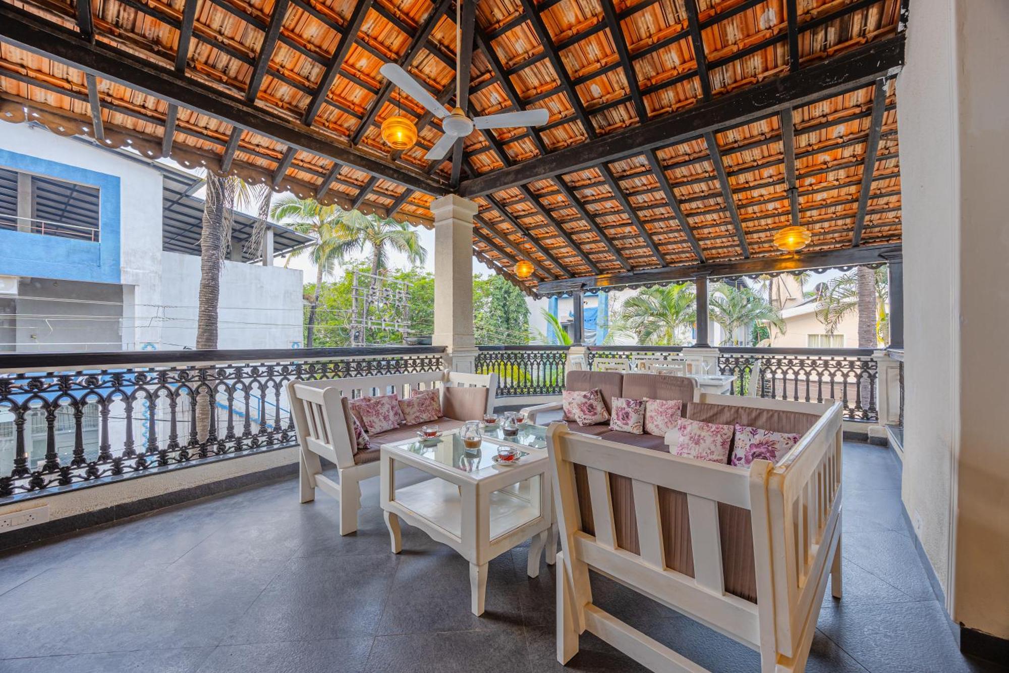 Elivaas 4 Bhk Villa Near Beach With Private Pool & Bar - Casa Boa Vida Candolim Exterior foto