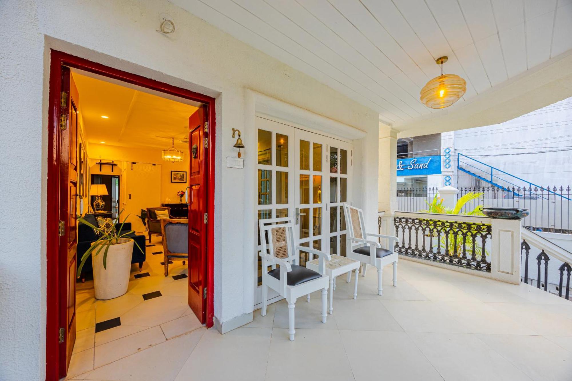 Elivaas 4 Bhk Villa Near Beach With Private Pool & Bar - Casa Boa Vida Candolim Exterior foto